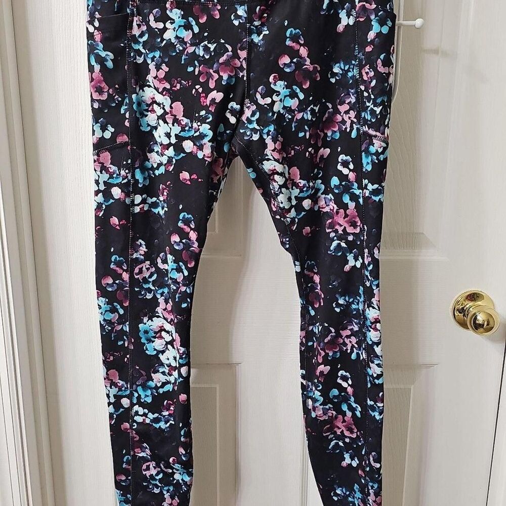 Avia Women's Leggings Size L